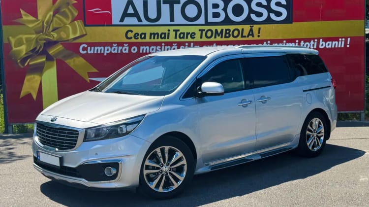 Kia Carnival preview