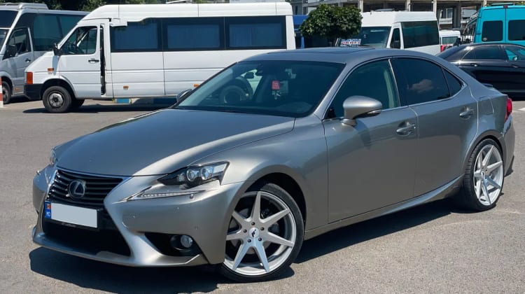 Lexus IS 250 preview