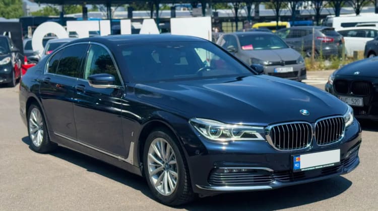 BMW 750