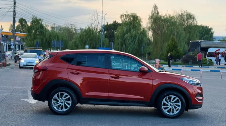 Hyundai TUCSON
