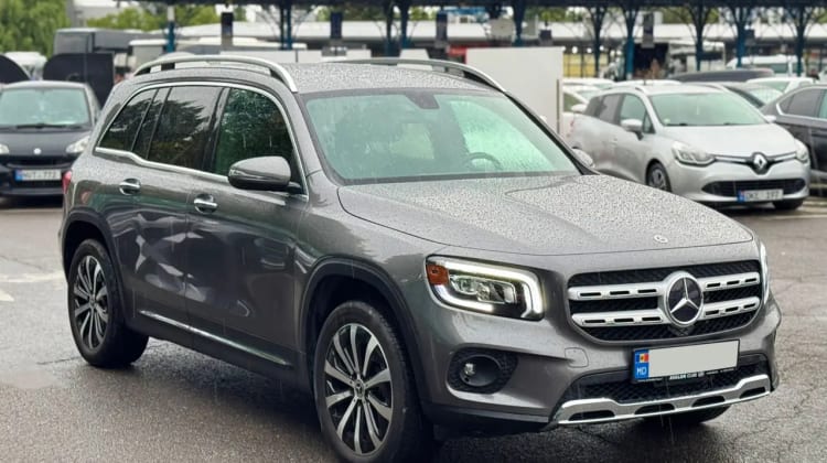 Mercedes-Benz GLB 200