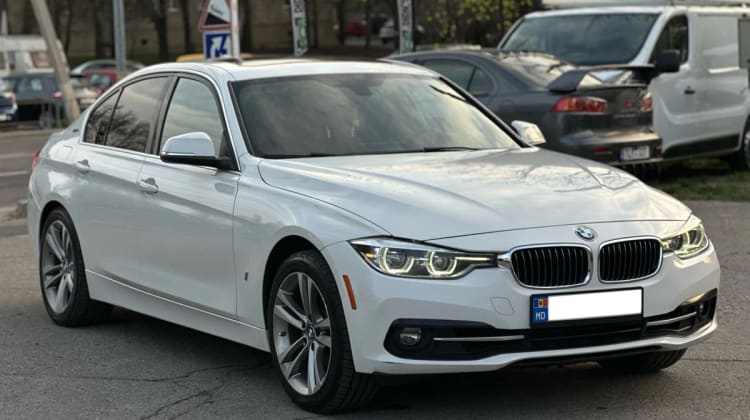 BMW 330 preview