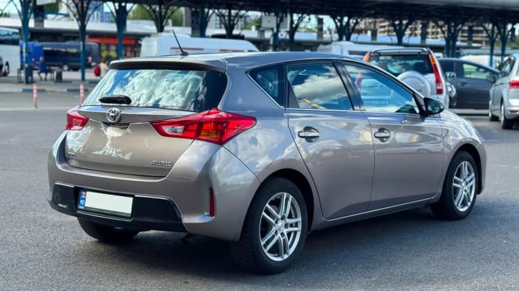 Toyota Auris