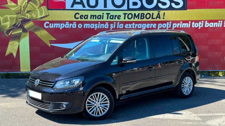Volkswagen Touran preview