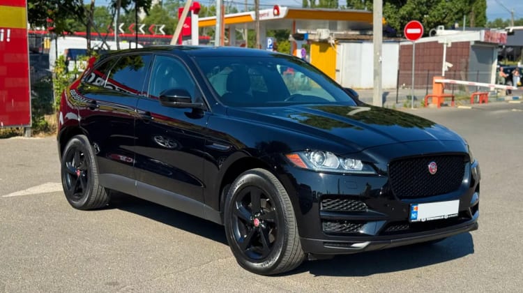 Jaguar F-Pace