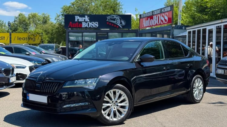 Skoda Superb preview