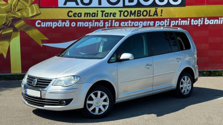 Volkswagen Touran preview