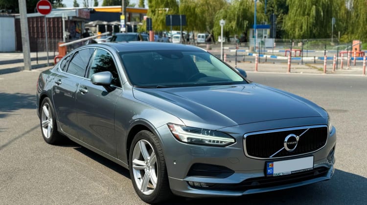 Volvo S90