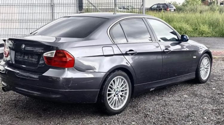 BMW 325
