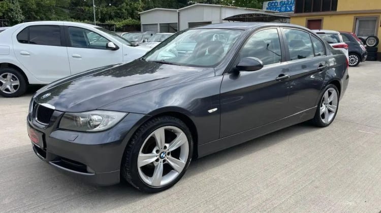 BMW 320