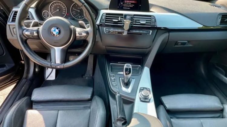 BMW 320