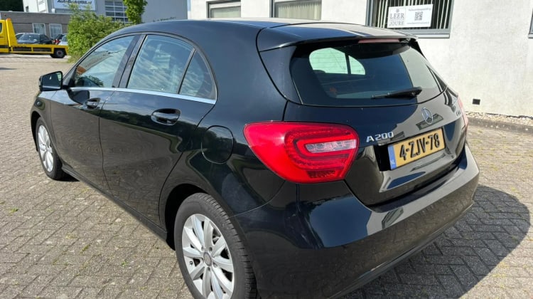 Mercedes-Benz A 200