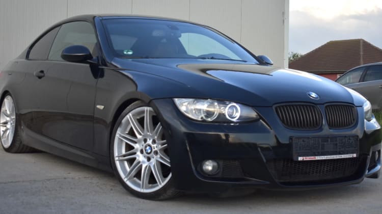 BMW 320