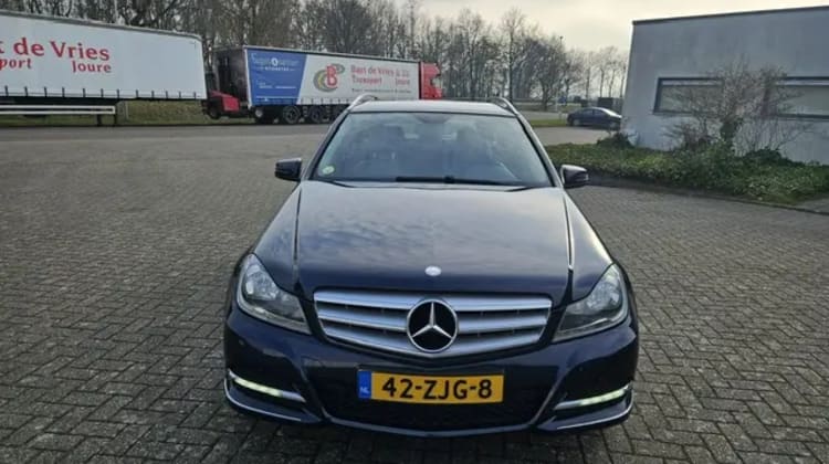 Mercedes-Benz C 180