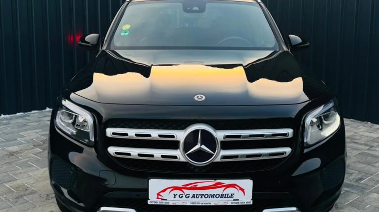 Mercedes-Benz GLB 220