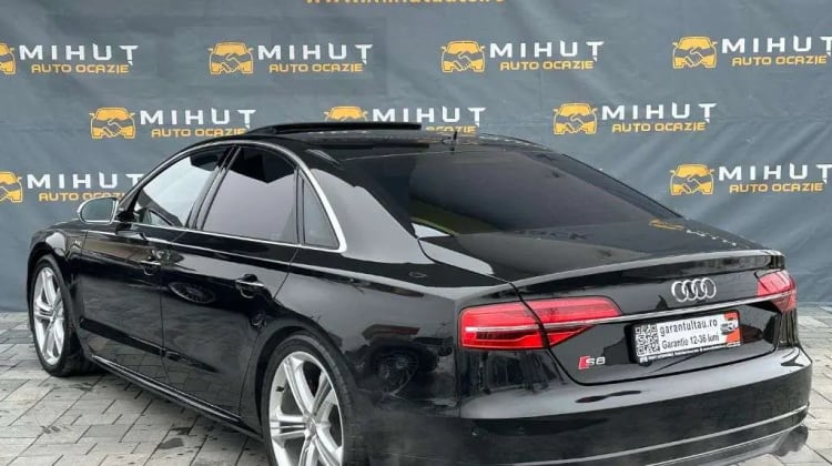 Audi S8