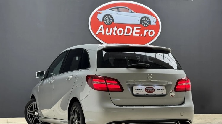 Mercedes-Benz B 180