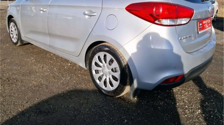 Kia Carens
