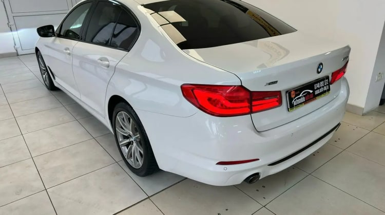 BMW 520