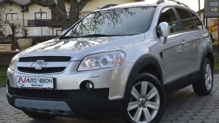 Chevrolet Captiva preview