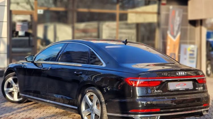 Audi A8