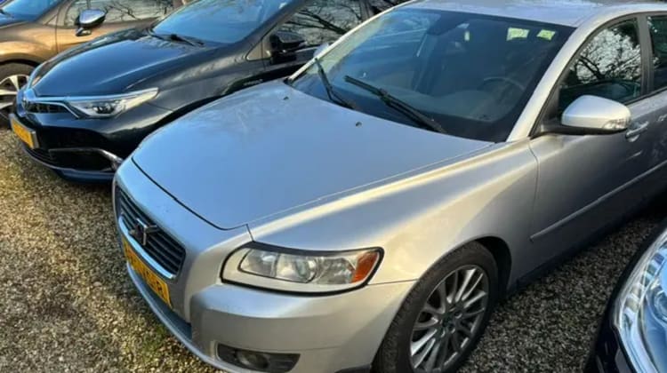 Volvo V50