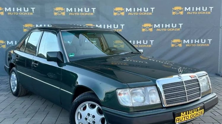 Mercedes-Benz E 230