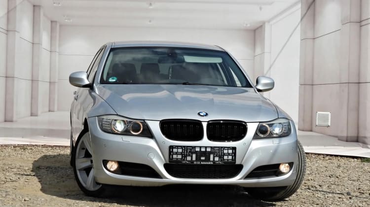 BMW 320