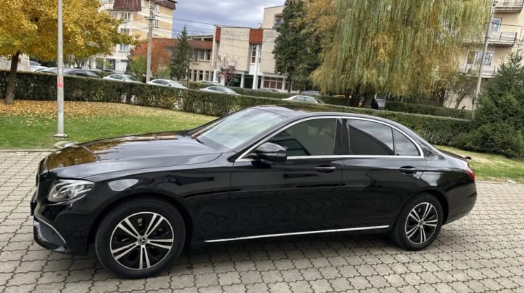 Mercedes-Benz E 220