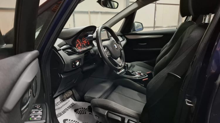 BMW 218