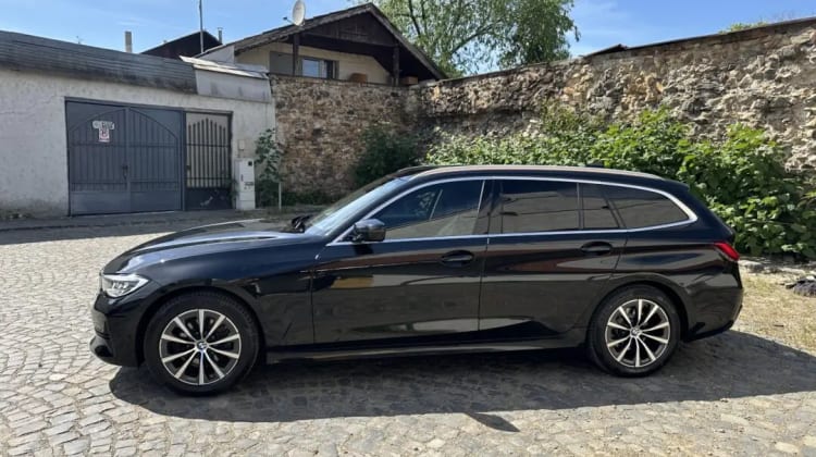 BMW 320
