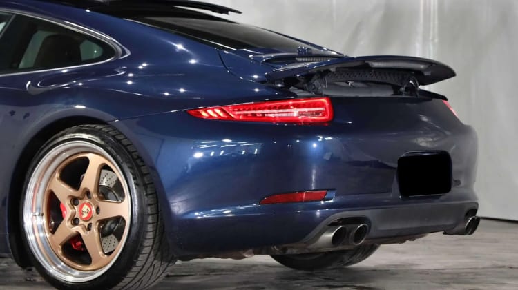 Porsche 911