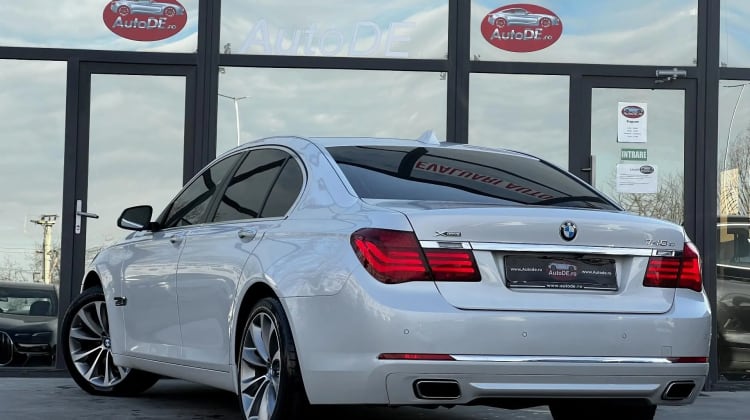 BMW 730