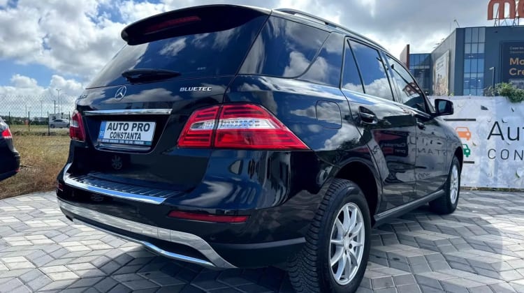 Mercedes-Benz ML 350