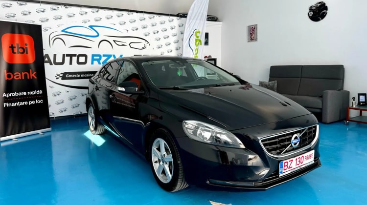 Volvo V40