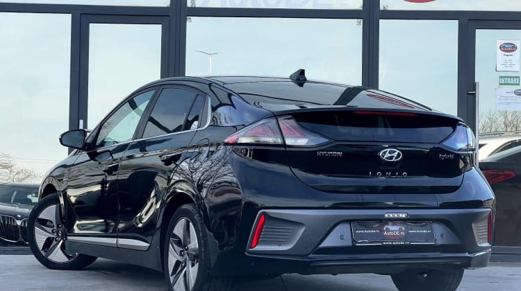 Hyundai IONIQ