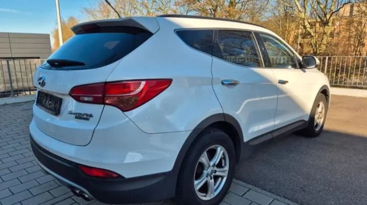 Hyundai SANTA FE