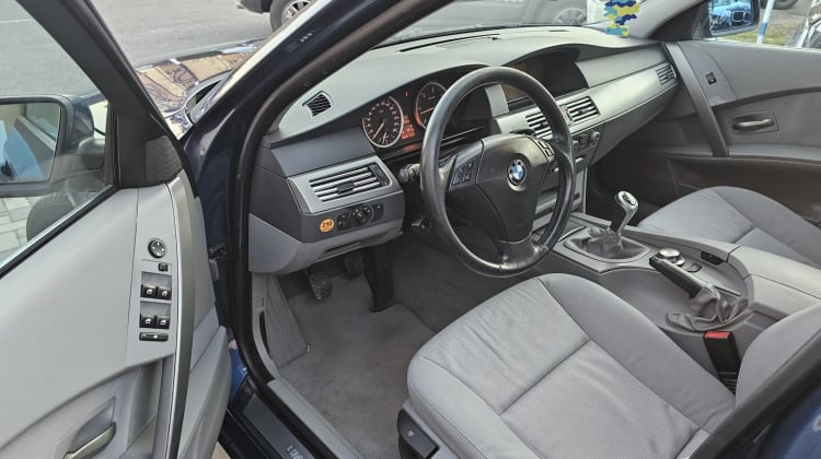 BMW 525