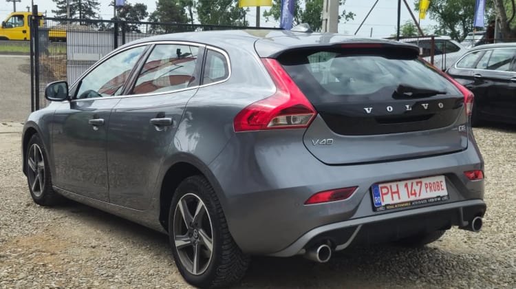 Volvo V40