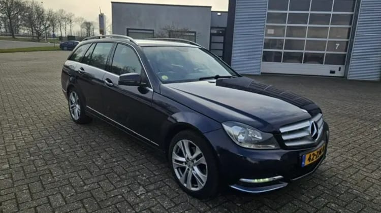 Mercedes-Benz C 180