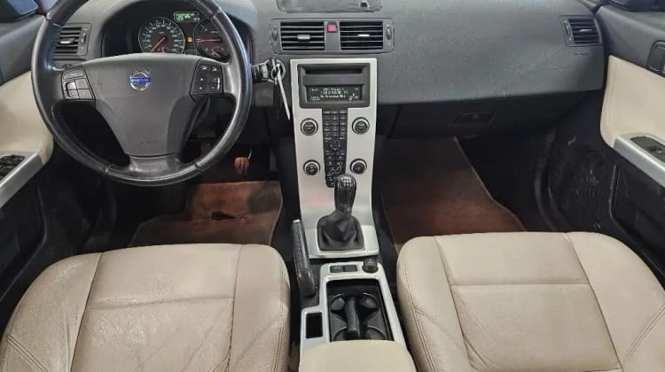 Volvo V50