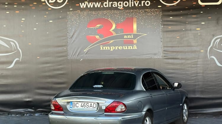 Jaguar X-Type