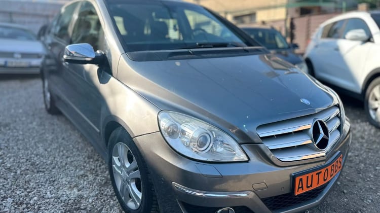 Mercedes-Benz B 200