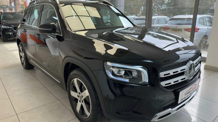 Mercedes-Benz GLB 200