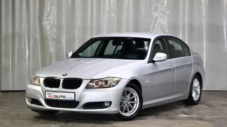 BMW 320