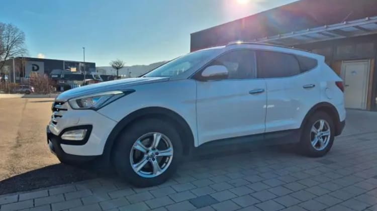 Hyundai SANTA FE