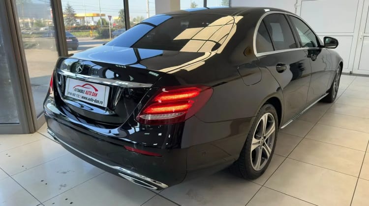 Mercedes-Benz E 220