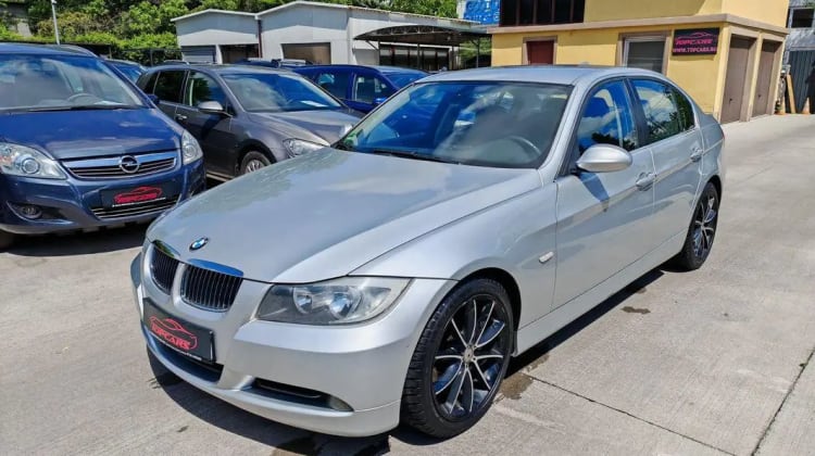 BMW 320