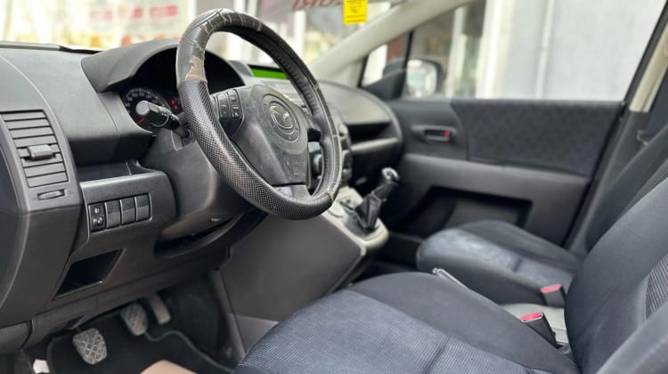 Mazda 5