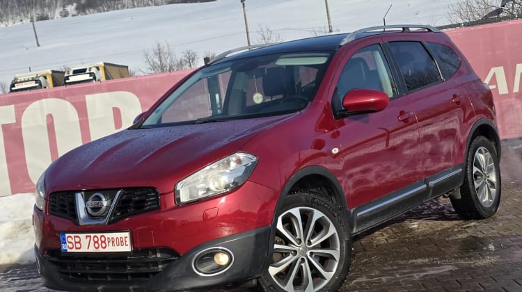 Nissan Qashqai+2